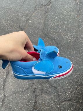 Vans blue shark sneakers